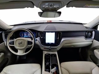 VOLVO XC60 B4 (d) AWD Geartronic Momentum Pro