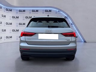 AUDI Q3 40 TDI quattro S tronic Business