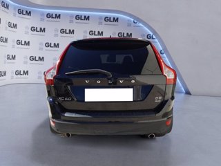 VOLVO XC60 D5 AWD Geartronic Momentum