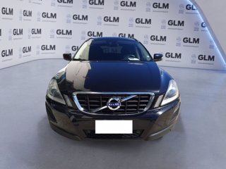 VOLVO XC60 D5 AWD Geartronic Momentum