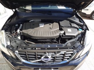 VOLVO XC60 D5 AWD Geartronic Momentum
