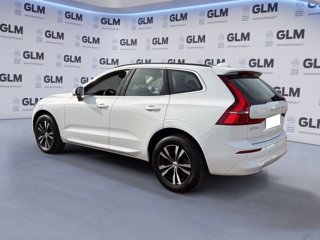 VOLVO XC60 B4 (d) Geartronic Momentum Pro