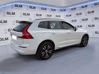 VOLVO XC60 B4 (d) Geartronic Momentum Pro