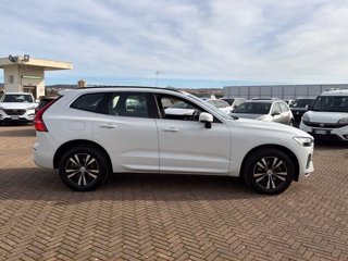 VOLVO XC60 B4 (d) Geartronic Momentum Pro