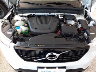 VOLVO XC40 Recharge T4 Plug-in Hybrid auto Recharge R-Design