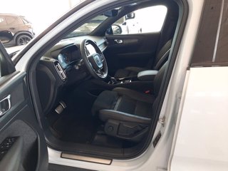 VOLVO XC40 Recharge T4 Plug-in Hybrid auto Recharge R-Design